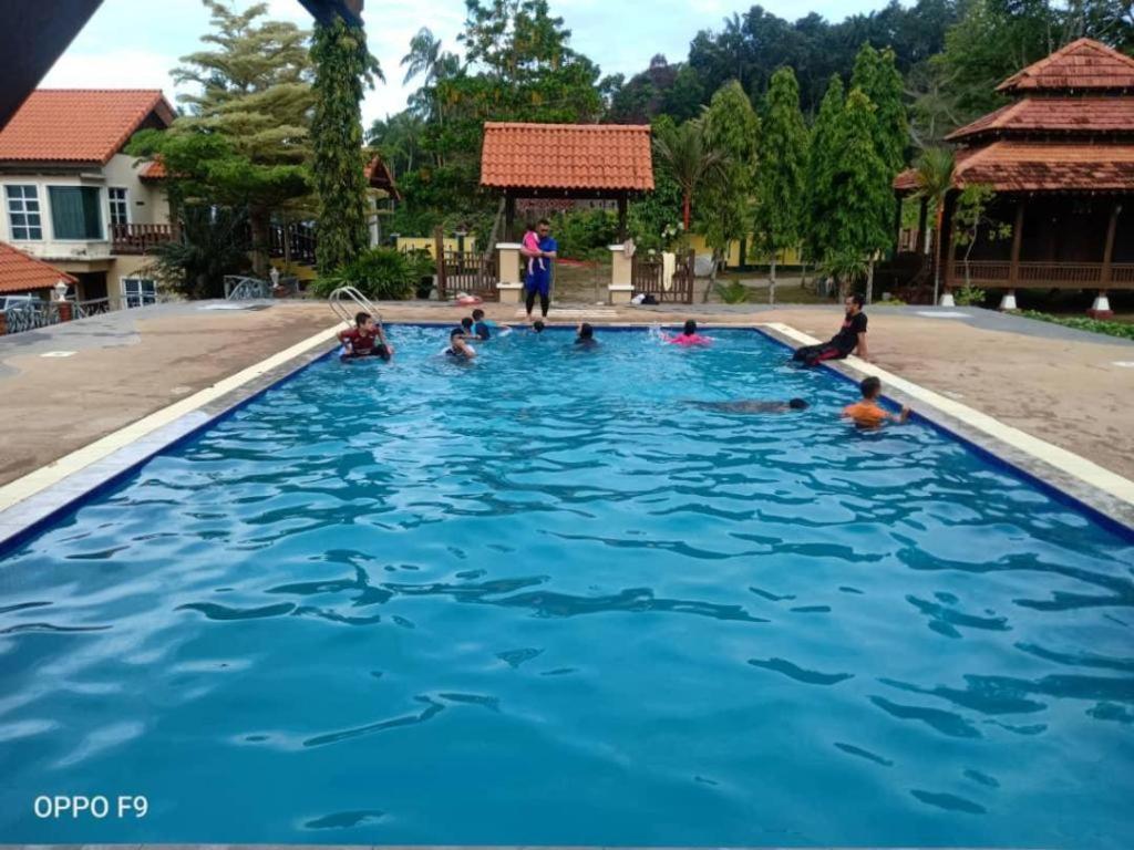 Oyo Home 90745 Desa Balqis Beach Resort Malacca Exterior foto